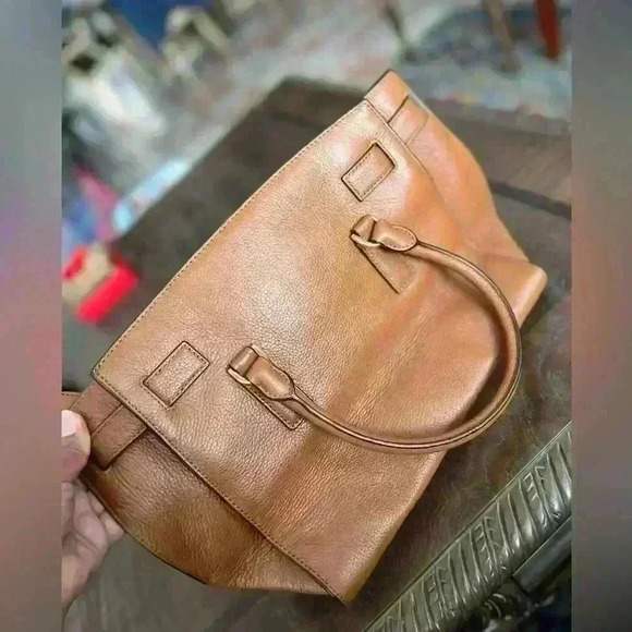 Michael Kors purse - Picture 8 of 8